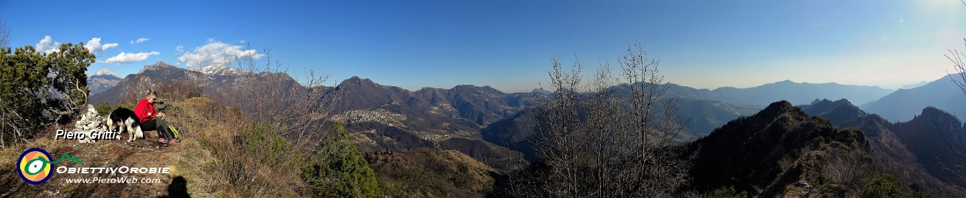 66 Panoramica dalla cima del Pizzo Rabbioso.jpg